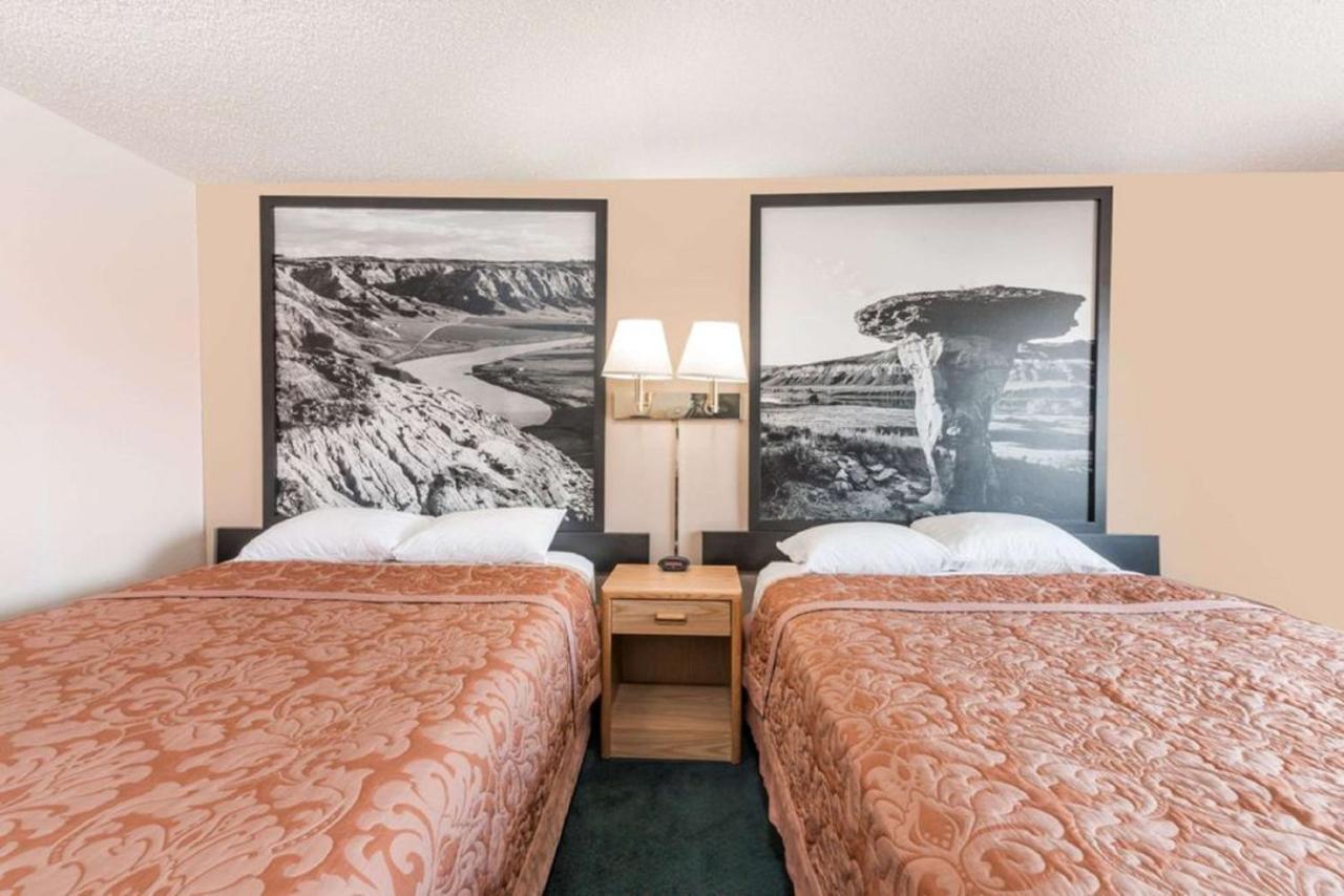 Glendive Lodge Bagian luar foto