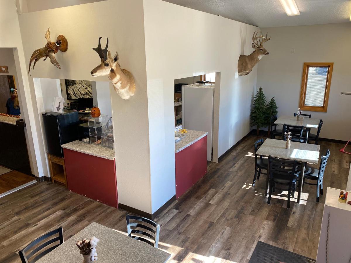 Glendive Lodge Bagian luar foto