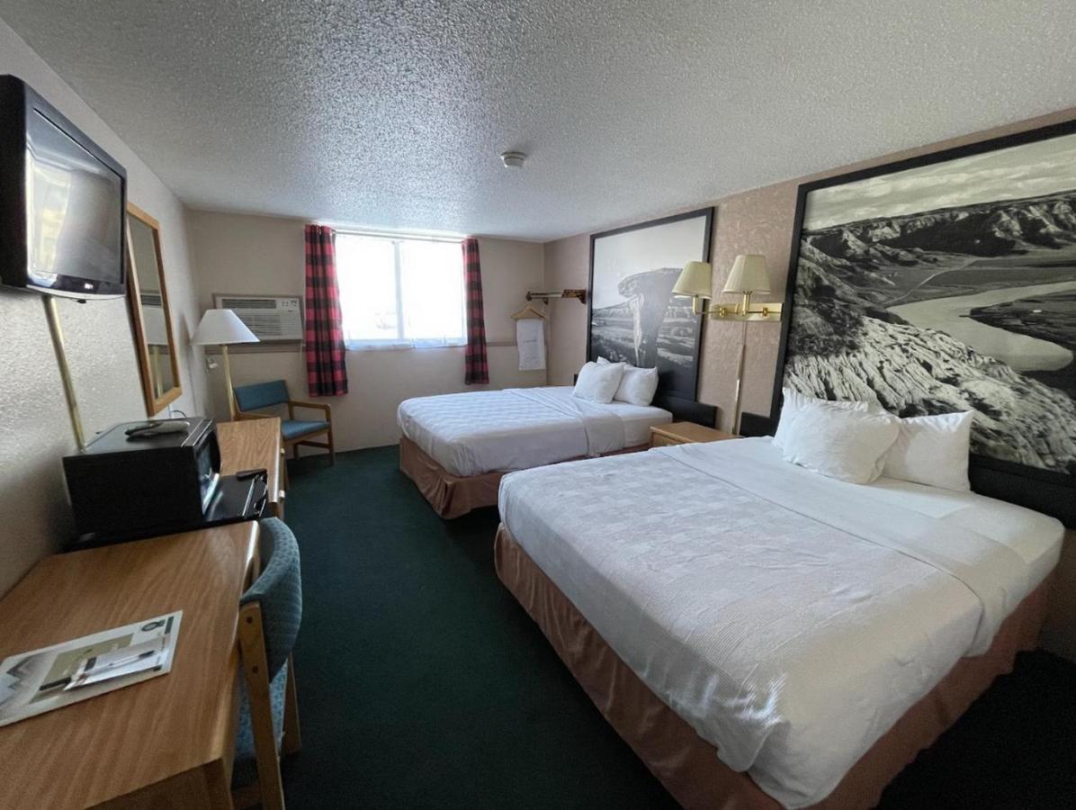 Glendive Lodge Bagian luar foto